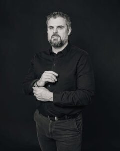 Adrien D.